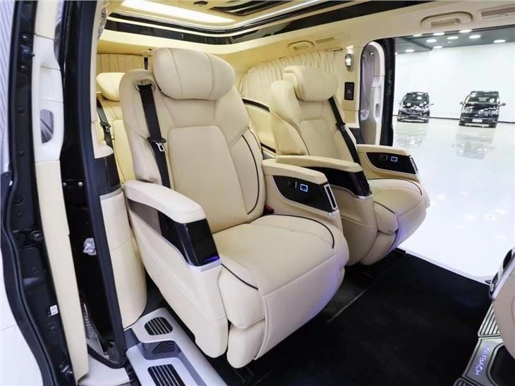 Upgrade Syèj Van
