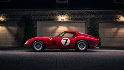 Ferrari 250 GTO ki te pwodwi an 1962 te mete yon nouvo dosye vann piblik machin.