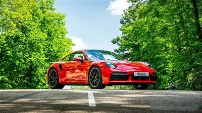 Porsche 911 Hybrid Pou Debut Bonè Ete Sa a