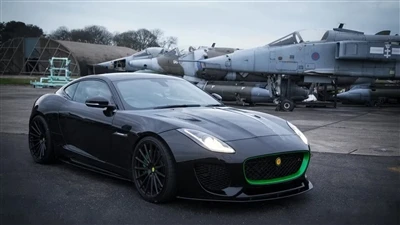 Lister modifye Jaguar F-Type SVR gen yon pouvwa frenaj nominale 666 HP.
